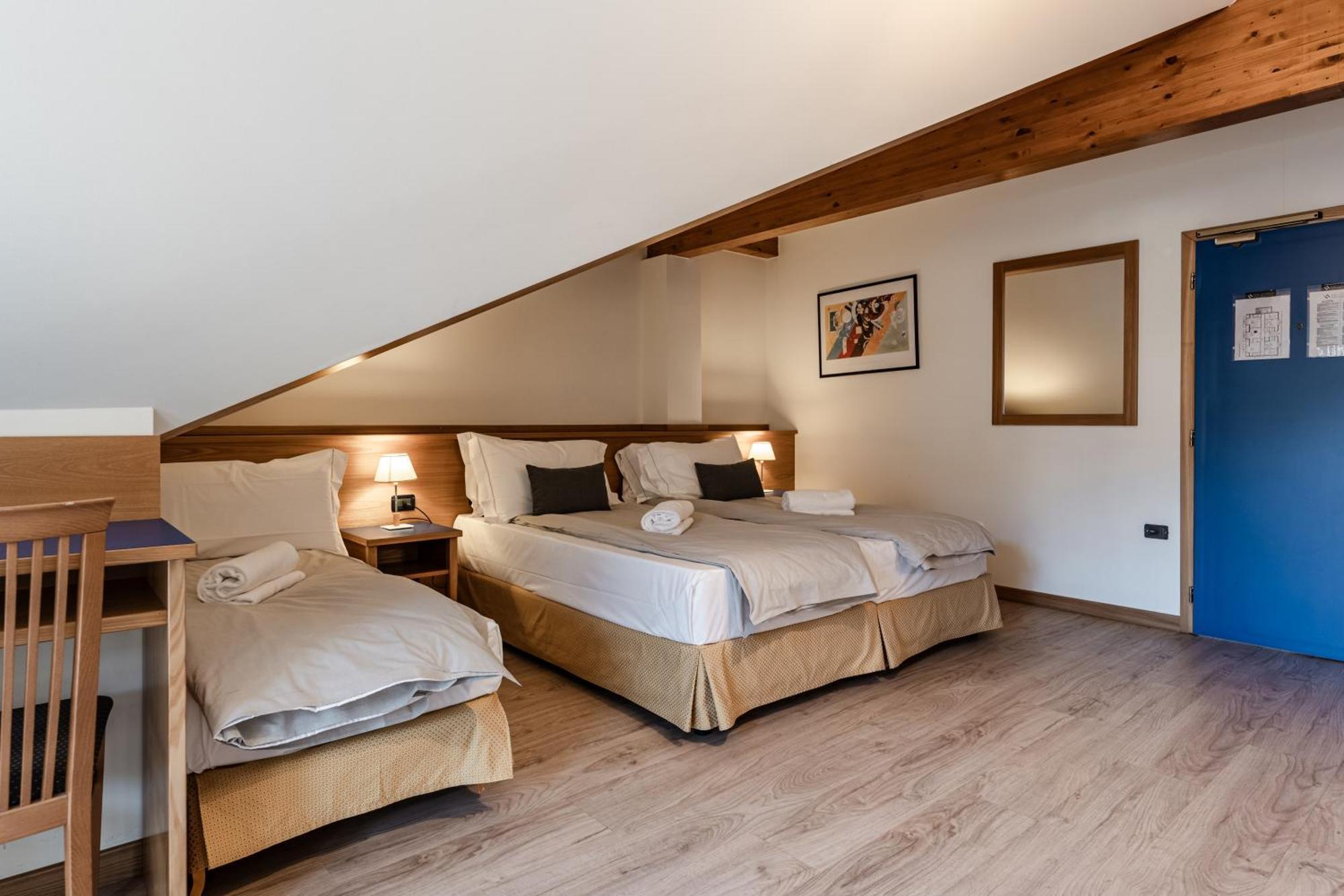 Hotel Garni Meledrio Dimaro Esterno foto