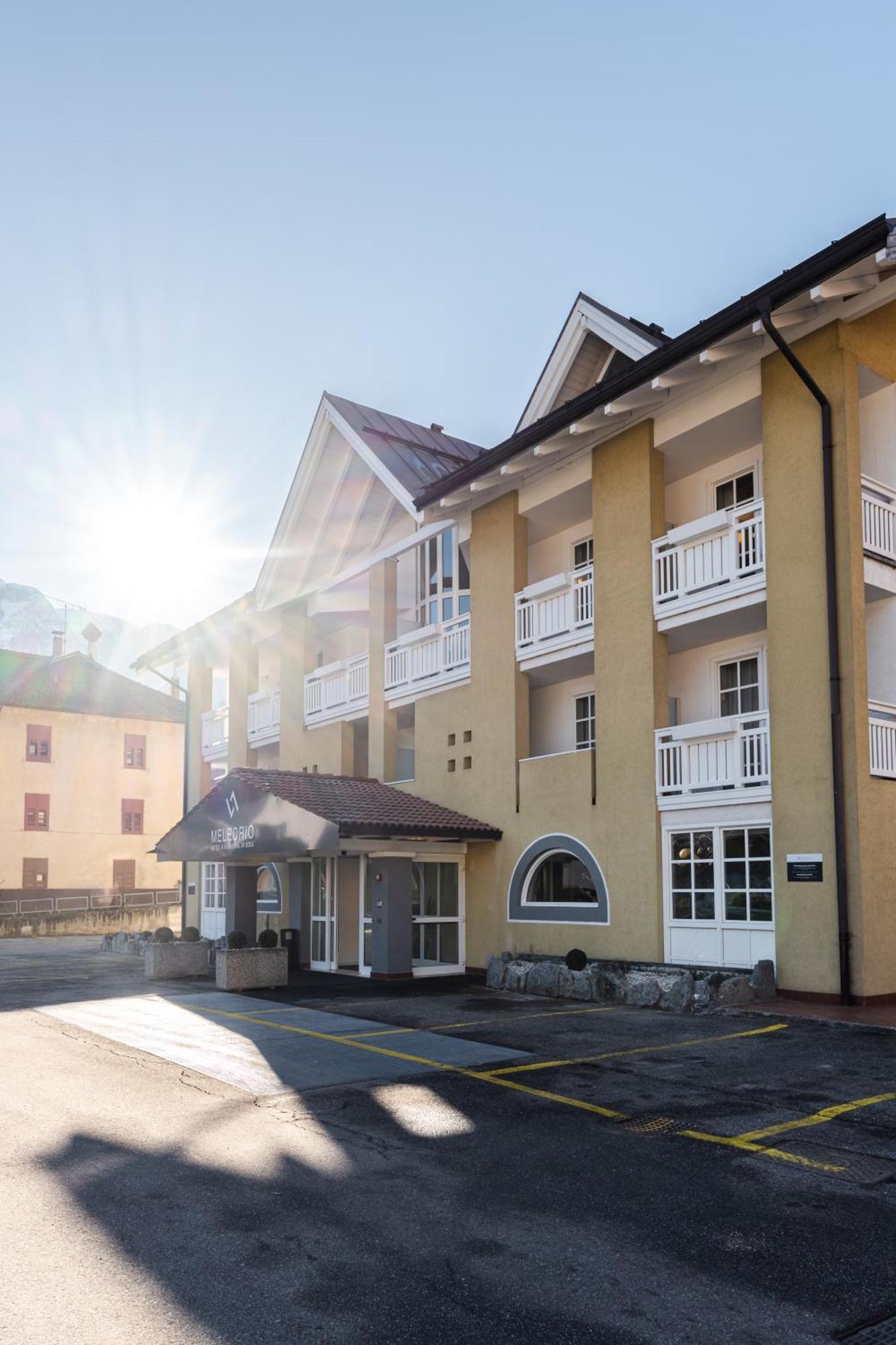 Hotel Garni Meledrio Dimaro Esterno foto