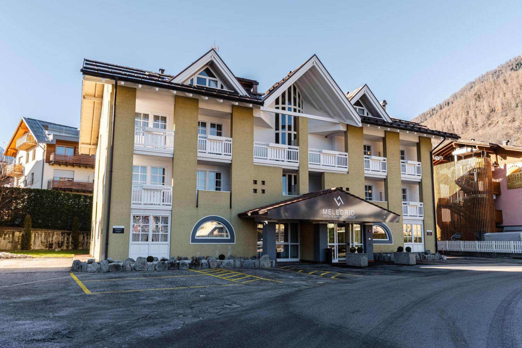 Hotel Garni Meledrio Dimaro Esterno foto