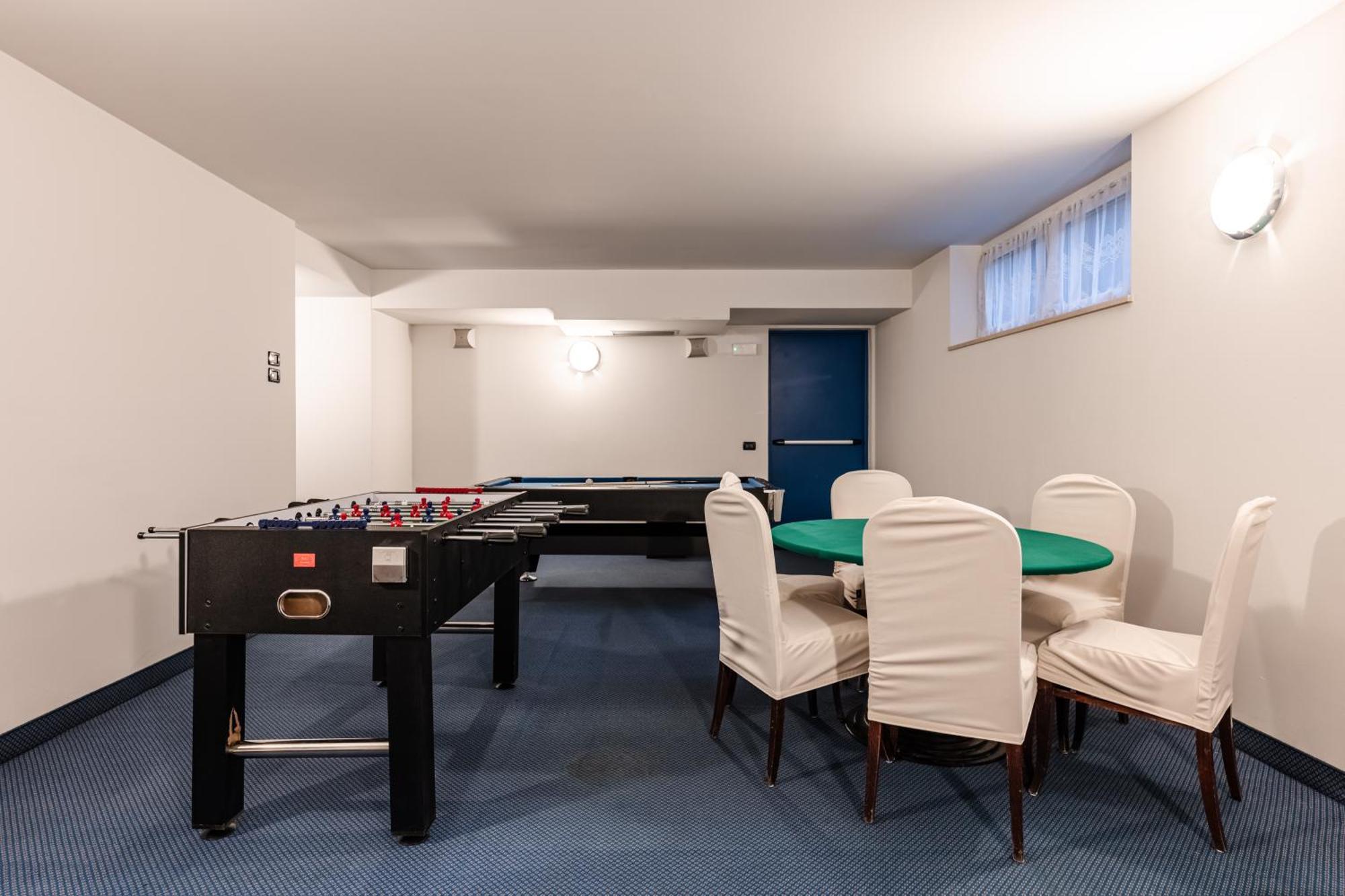 Hotel Garni Meledrio Dimaro Esterno foto