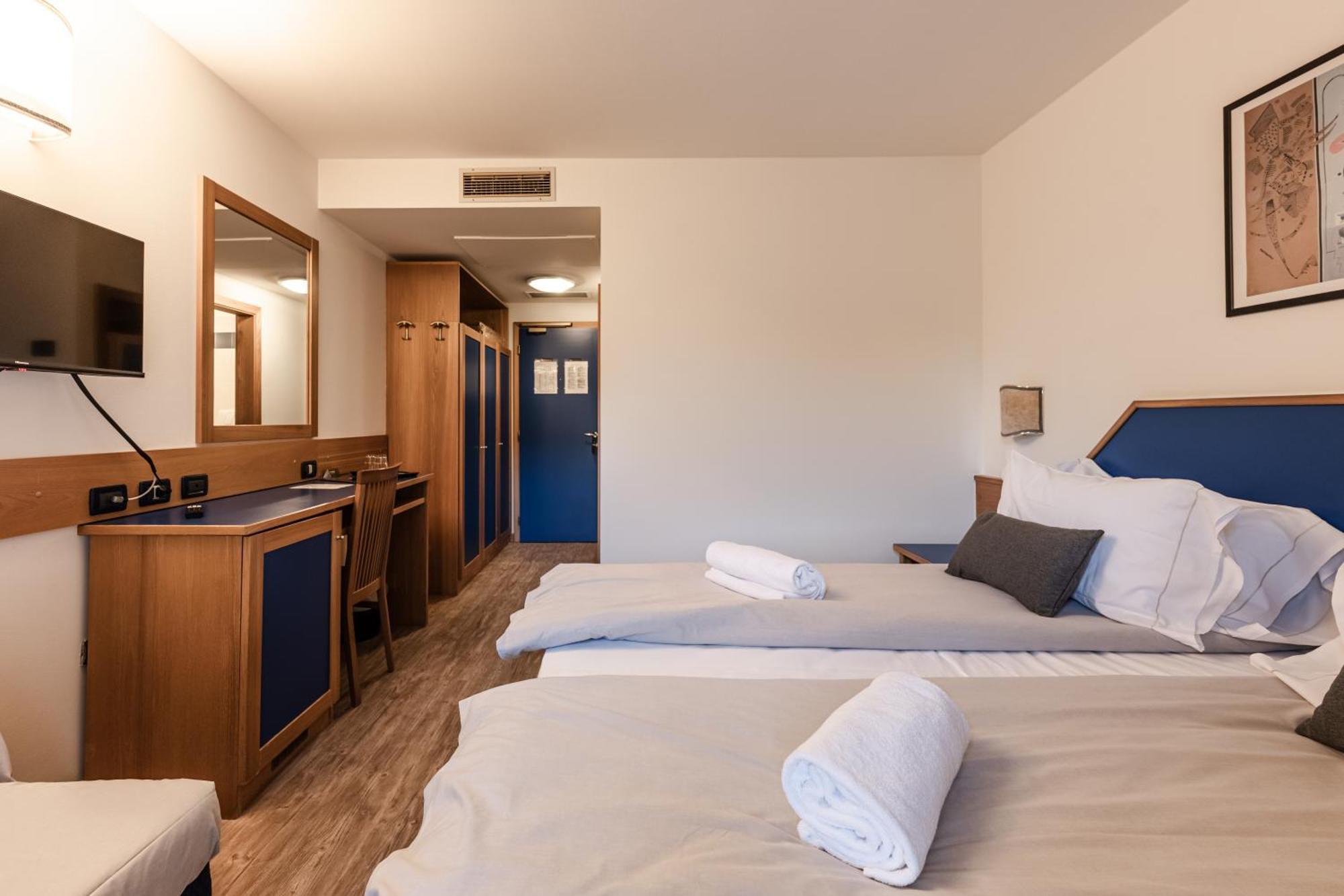 Hotel Garni Meledrio Dimaro Esterno foto