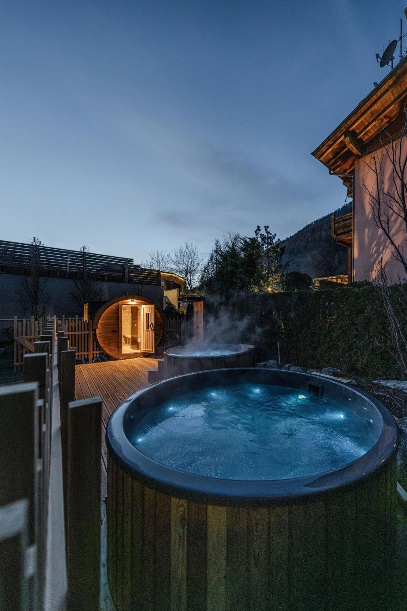 Hotel Garni Meledrio Dimaro Esterno foto